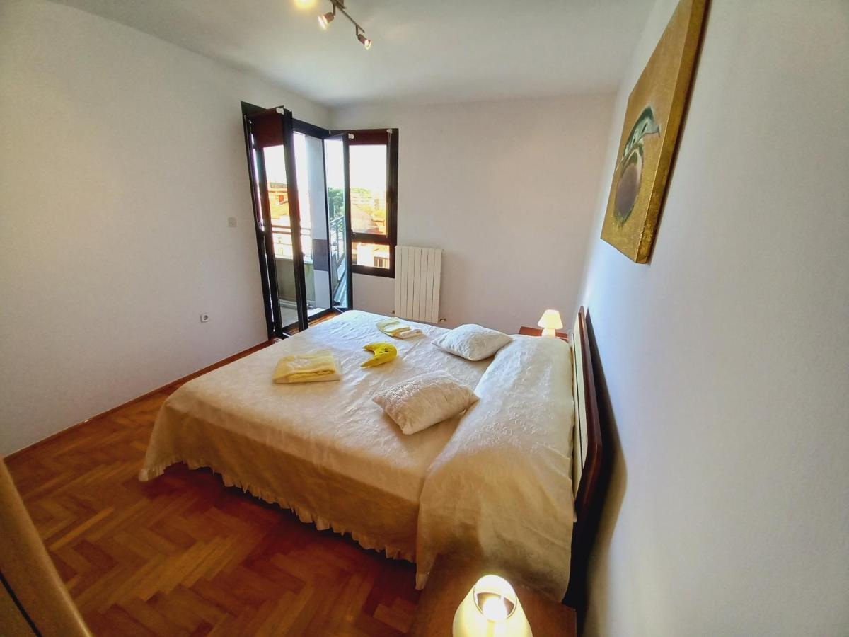 Iva Apartman プーラ エクステリア 写真