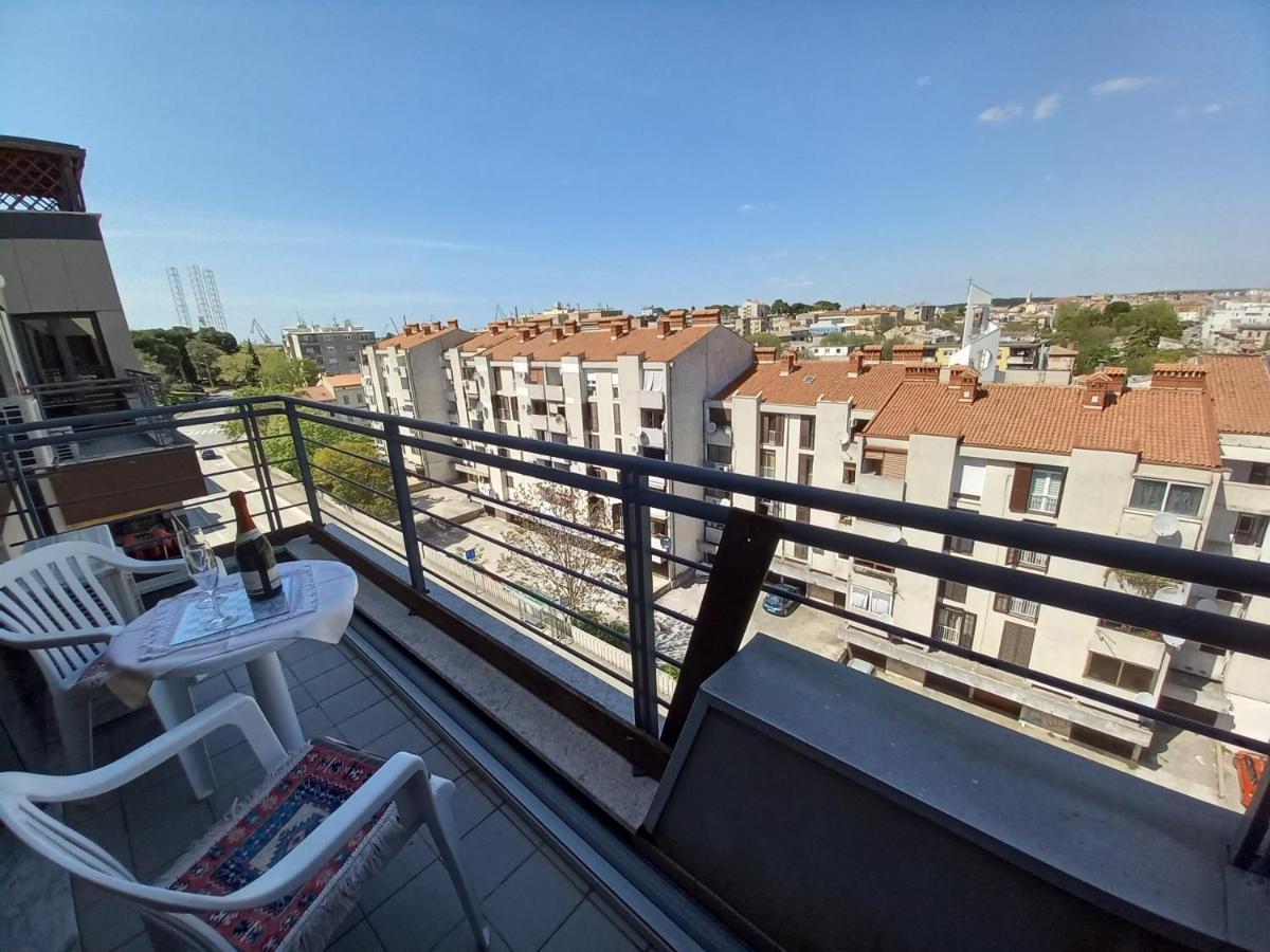 Iva Apartman プーラ エクステリア 写真
