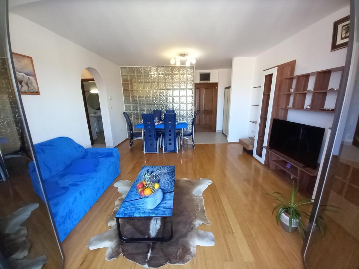 Iva Apartman プーラ エクステリア 写真