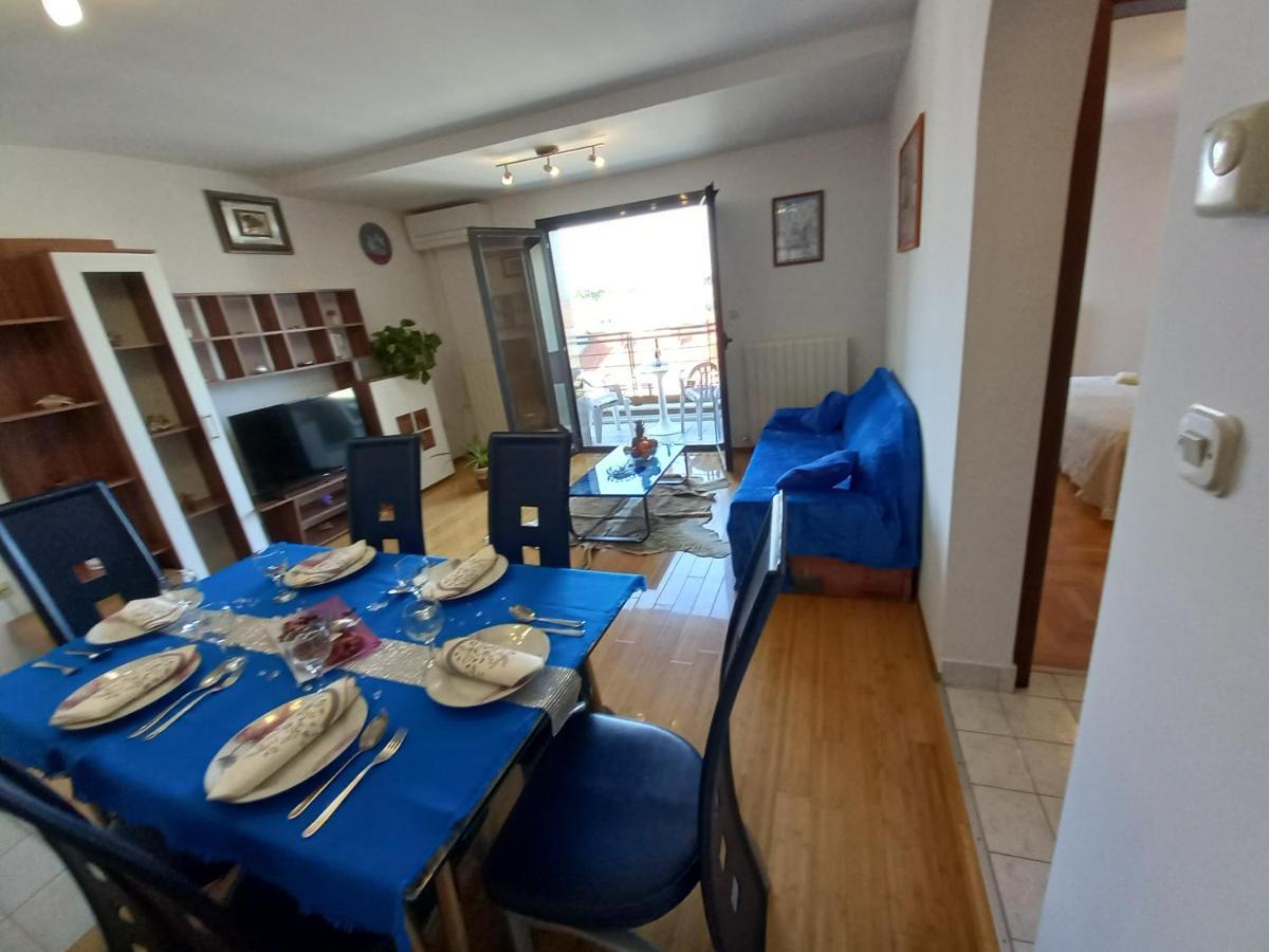 Iva Apartman プーラ エクステリア 写真