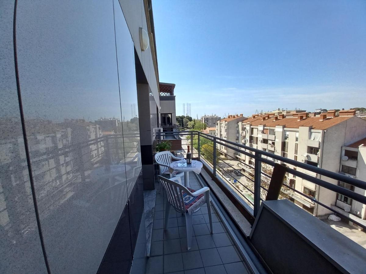 Iva Apartman プーラ エクステリア 写真