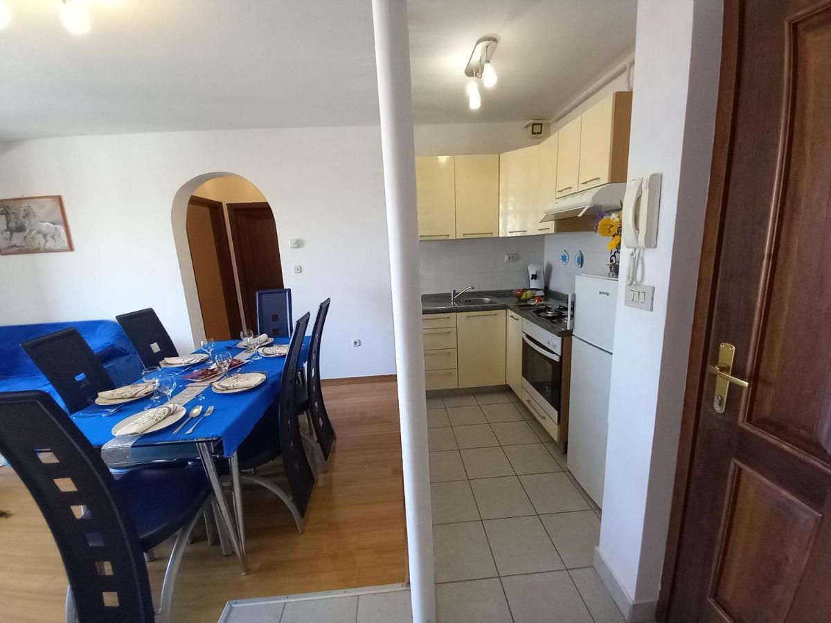 Iva Apartman プーラ エクステリア 写真