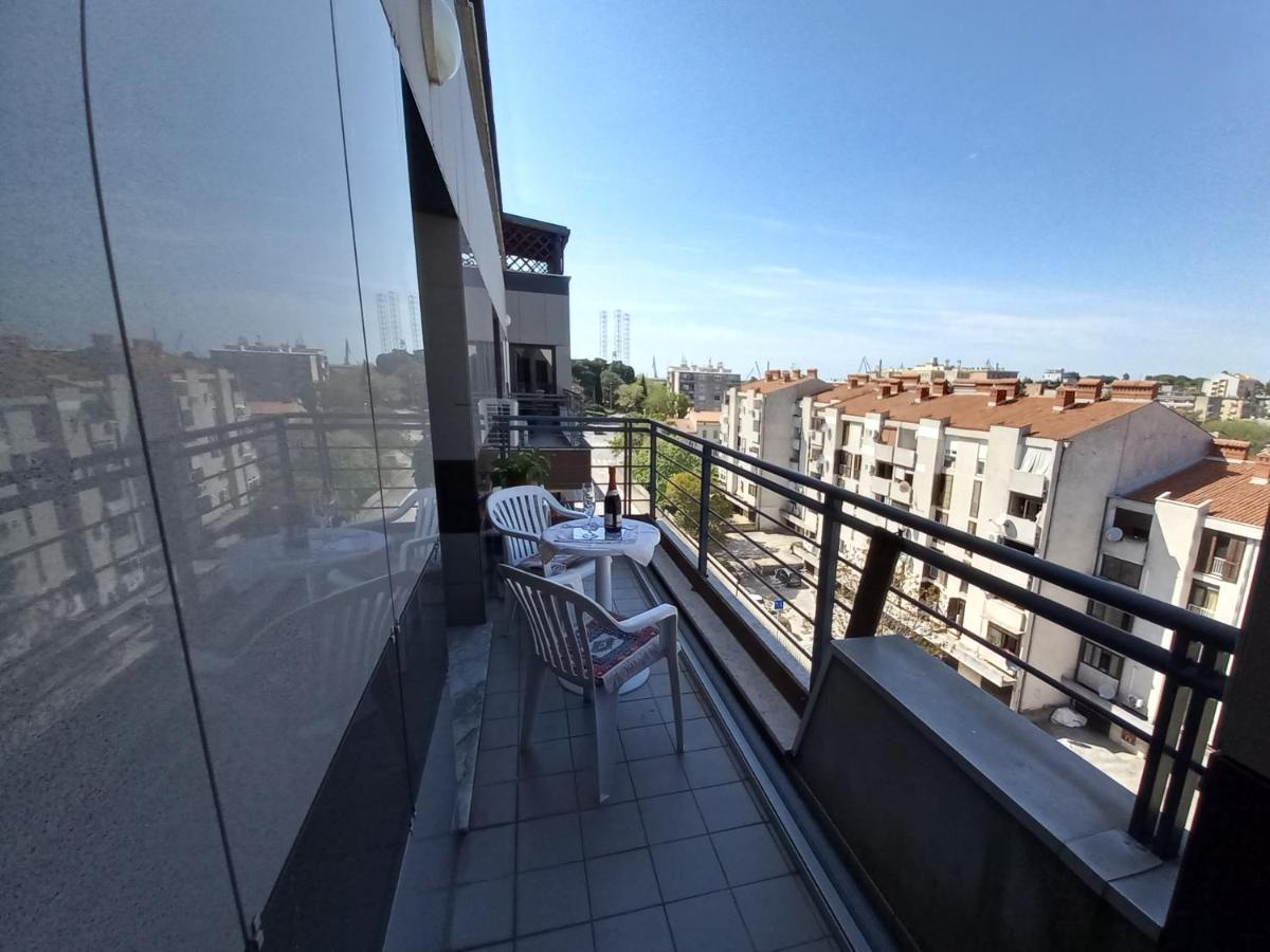 Iva Apartman プーラ エクステリア 写真