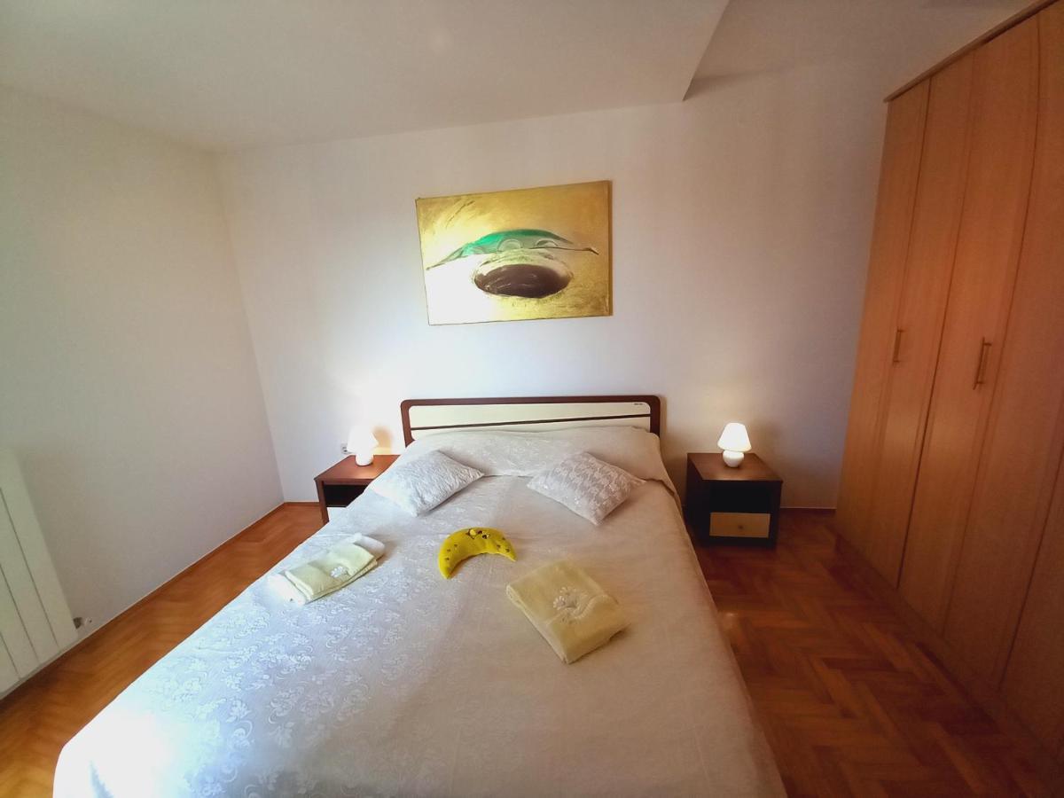 Iva Apartman プーラ エクステリア 写真
